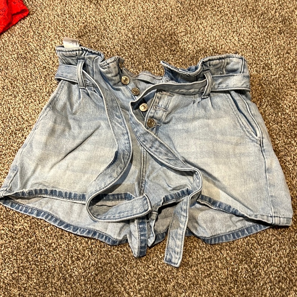 Cute shorts light wash